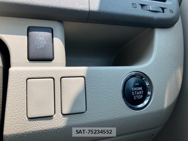 Toyota NOAH 2010-05 8222824-4