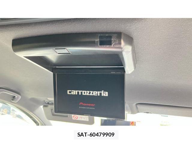 Toyota NOAH 2018-04 8222856-4