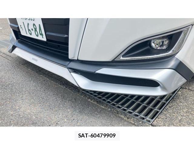 Toyota NOAH 2018-04 8222856-5