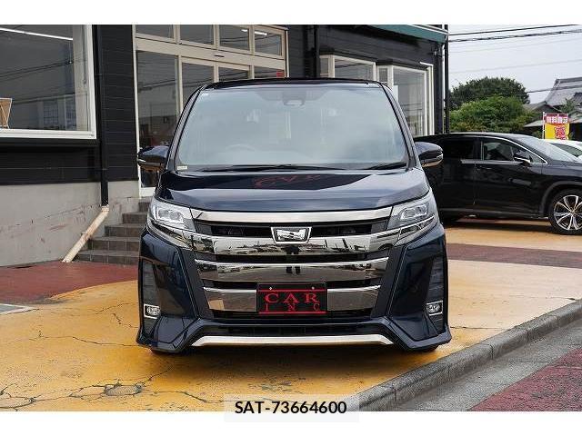 Toyota NOAH 2017-12 8223268-16