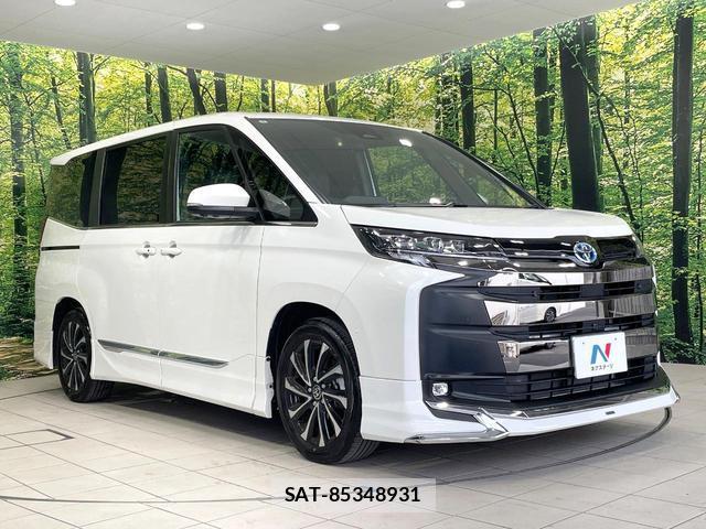 Toyota NOAH 2025-08 8223280-16