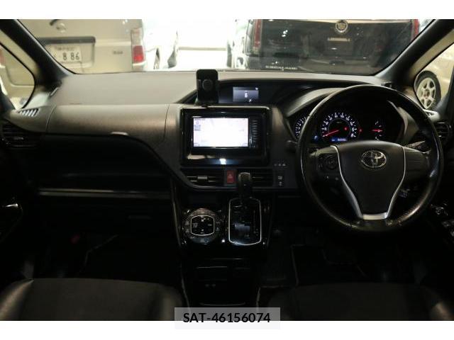 Toyota NOAH 2018-03 8223333-2
