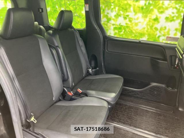 Toyota NOAH 2019-09 8223420-5