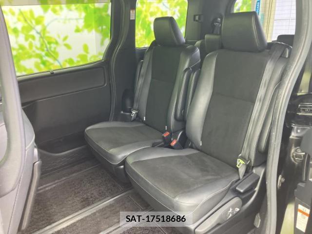 Toyota NOAH 2019-09 8223420-7