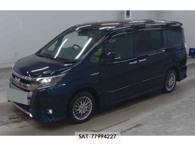 Toyota NOAH 2018-09 8223478-0