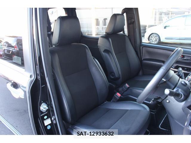 Toyota NOAH 2017-12 8223692-6