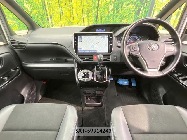 Toyota NOAH 2019-08 8224005-1