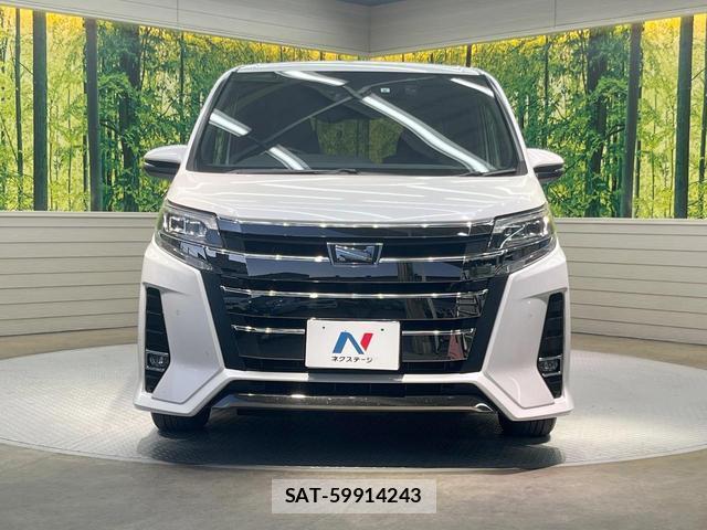 Toyota NOAH 2019-08 8224005-14