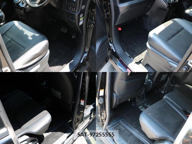 Toyota NOAH 2018-02 8224104-10