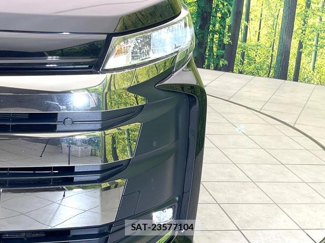 Toyota NOAH 2023-04 8224137-12