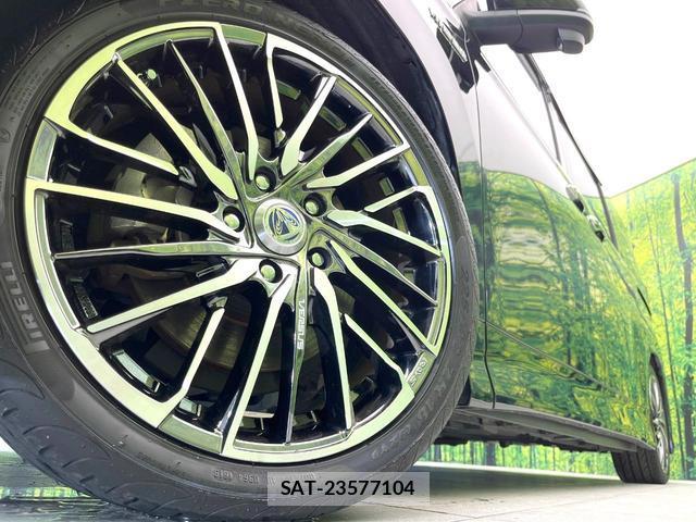 Toyota NOAH 2023-04 8224137-13