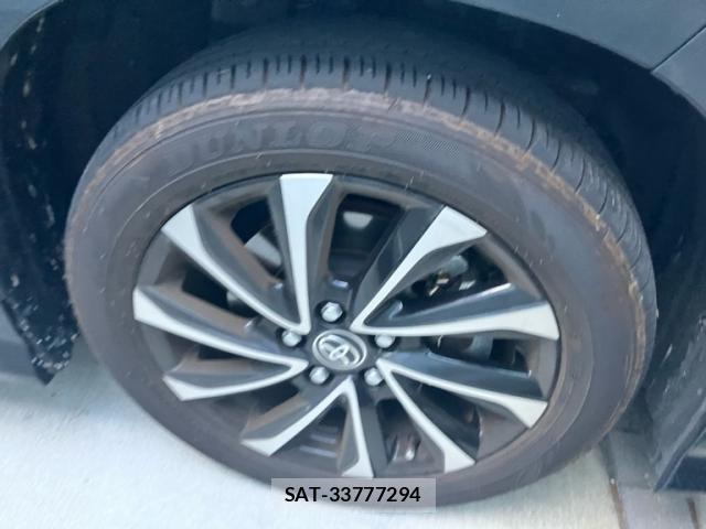 Toyota NOAH 2024-01 8224386-12