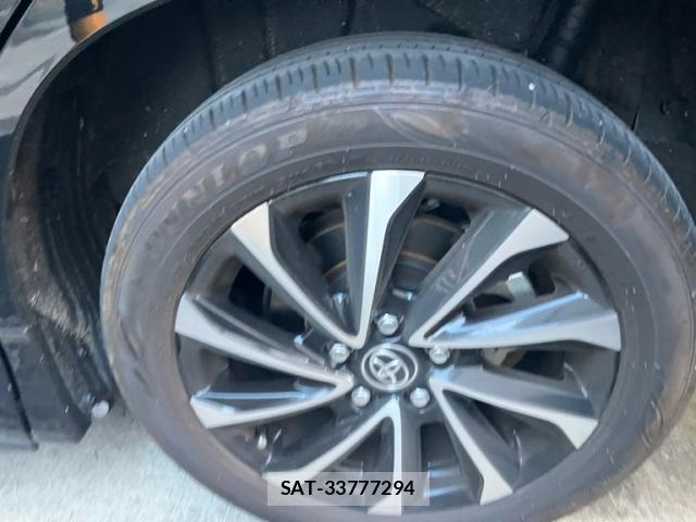 Toyota NOAH 2024-01 8224386-4