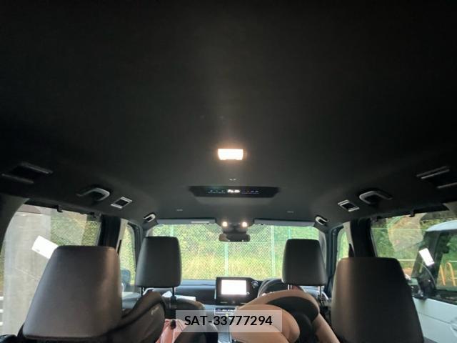 Toyota NOAH 2024-01 8224386-9