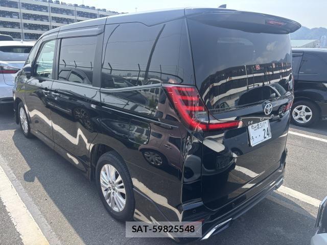 Toyota NOAH 2023-11 8224479-1