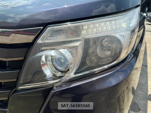 Toyota NOAH 2017-06 8224661-17