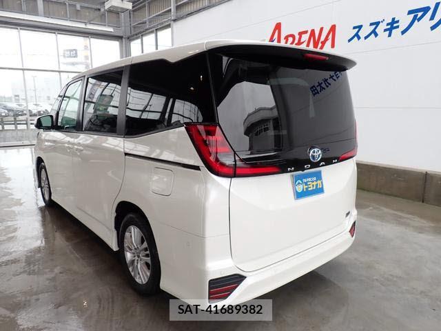 Toyota NOAH 2023-10 8224759-5