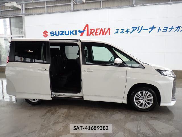 Toyota NOAH 2023-10 8224759-7
