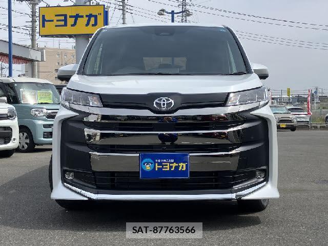 Toyota NOAH 2026-03 8224790-1