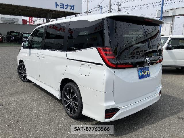 Toyota NOAH 2026-03 8224790-4