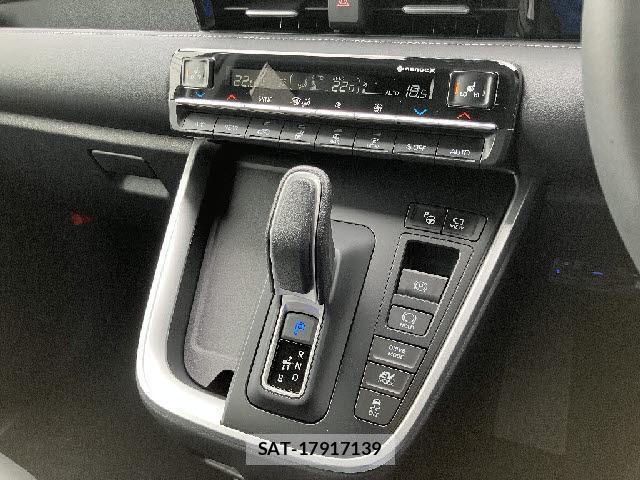 Toyota NOAH 2026-04 8224792-9