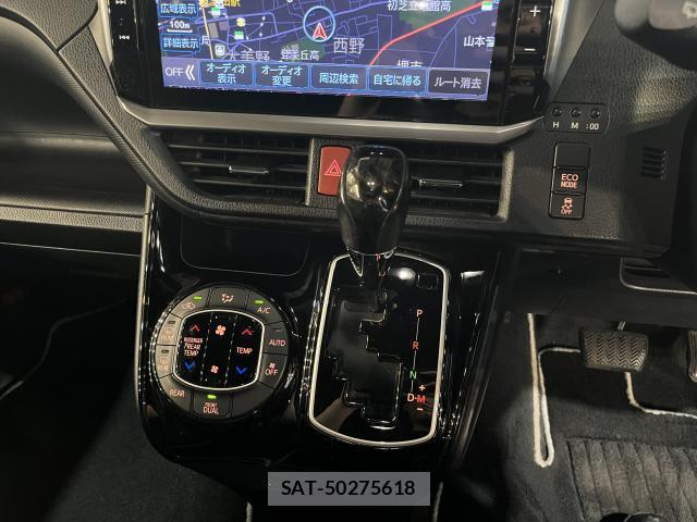 Toyota NOAH 2020-11 8224979-11