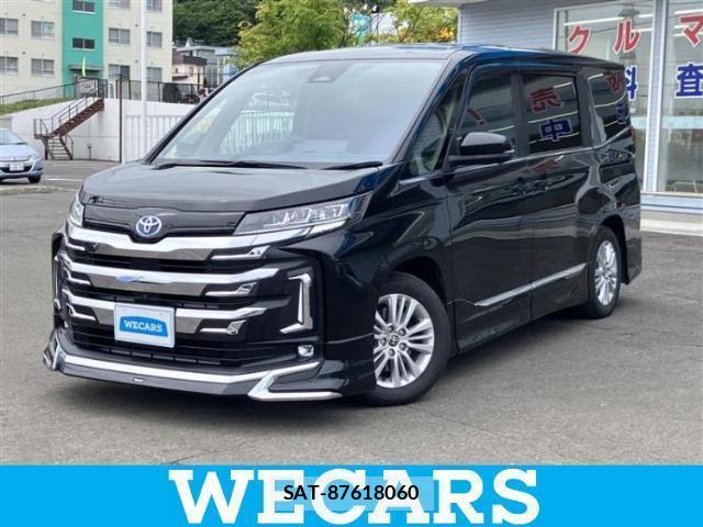 Toyota NOAH 2022-09 8225090-0