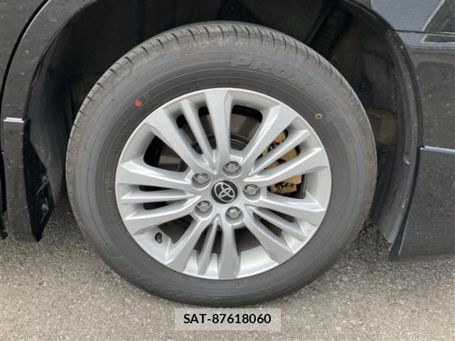Toyota NOAH 2022-09 8225090-17