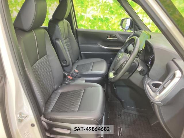 Toyota NOAH 2024-06 8225147-4