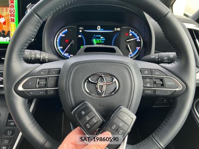 Toyota NOAH 2023-07 8225361-16