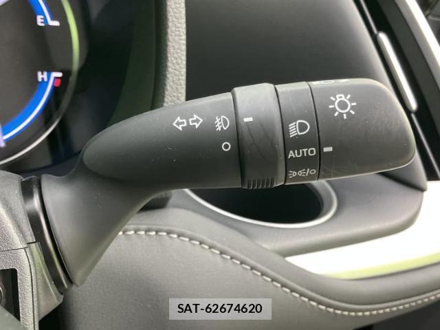 Toyota NOAH 2025-02 8225392-16