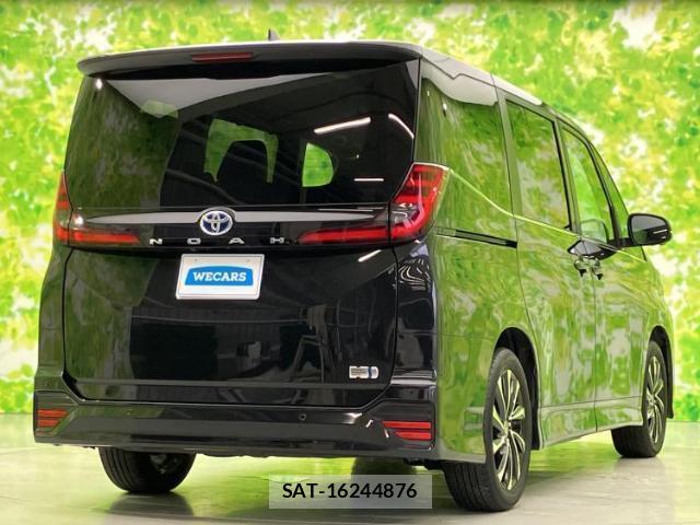 Toyota NOAH 2023-06 8225418-2