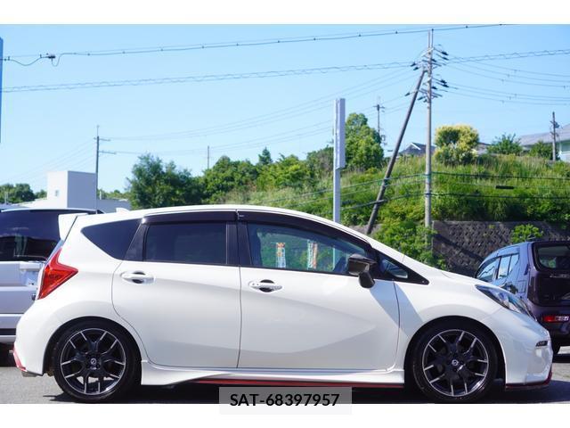 Nissan NOTE 2016-01 8216143-3