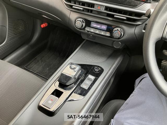 Nissan NOTE 2021-08 8216201-9