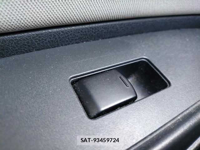 Nissan NOTE 2019-07 8216642-12