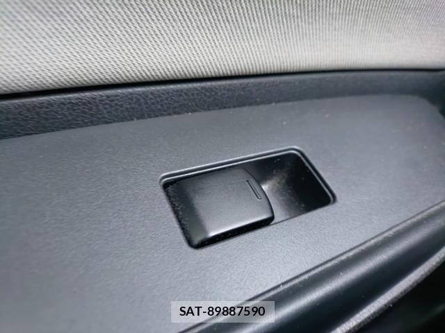 Nissan NOTE 2019-07 8216654-12
