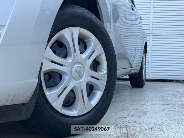 Nissan NOTE 2018-09 8217133-13