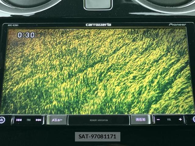 Nissan NOTE 2017-11 8217203-12