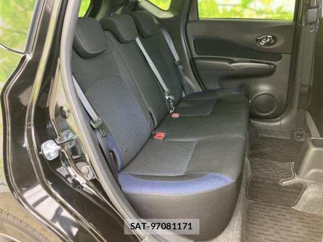 Nissan NOTE 2017-11 8217203-4