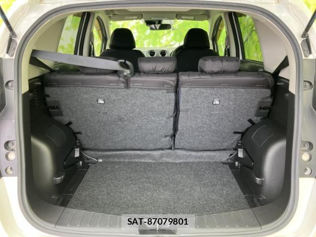 Nissan NOTE 2018-05 8217207-7