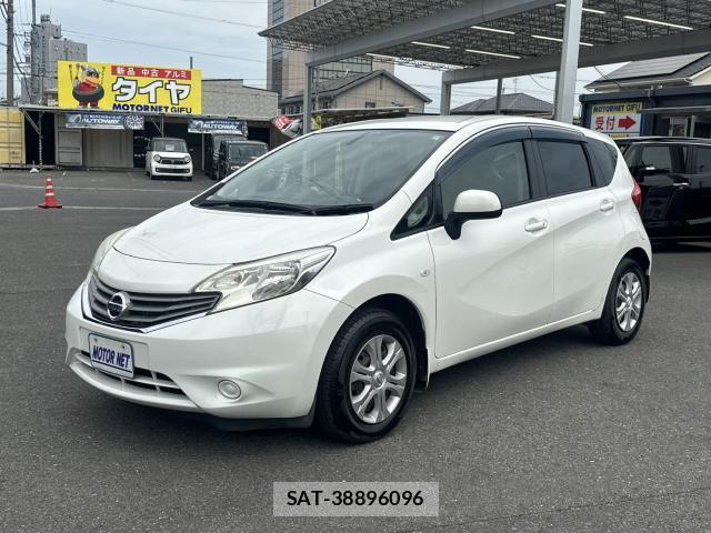 Nissan NOTE 2013-05 8217315-0