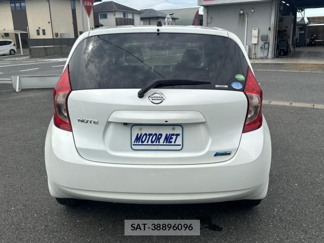 Nissan NOTE 2013-05 8217315-13