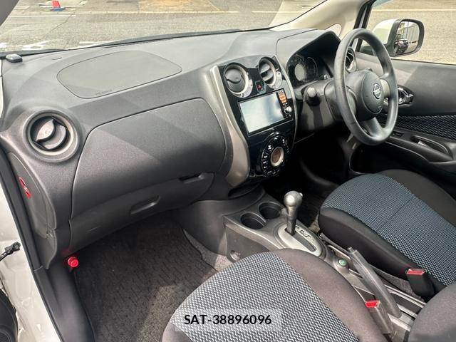 Nissan NOTE 2013-05 8217315-14