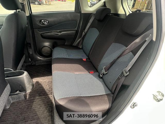 Nissan NOTE 2013-05 8217315-6