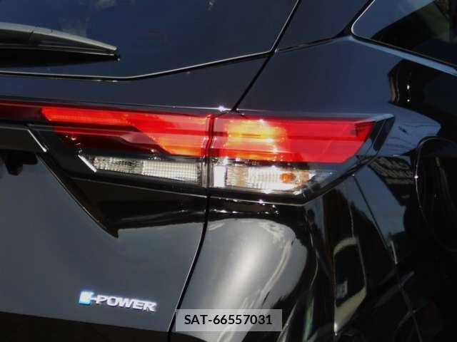 Nissan NOTE 2023-06 8218157-6