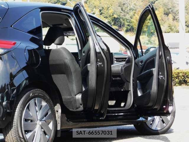 Nissan NOTE 2023-06 8218157-9
