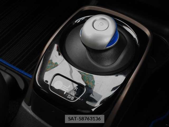 Nissan NOTE 2017-01 8218166-17