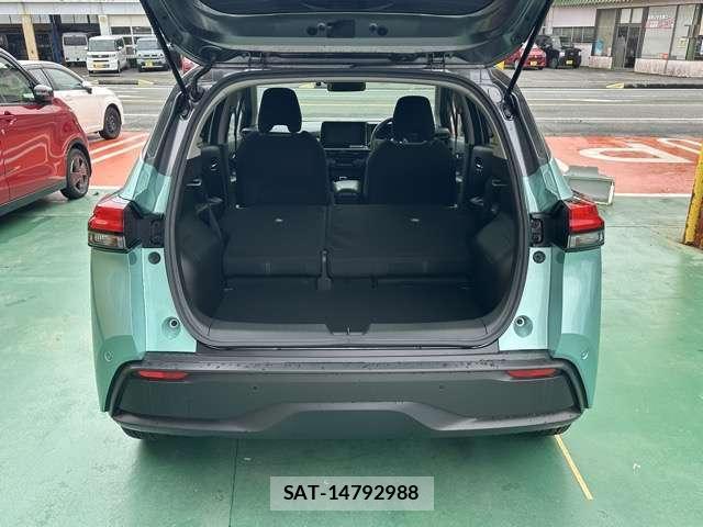 Nissan NOTE 2022-11 8218202-11