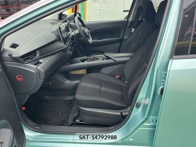 Nissan NOTE 2022-11 8218202-4