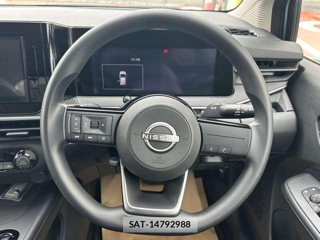 Nissan NOTE 2022-11 8218202-7
